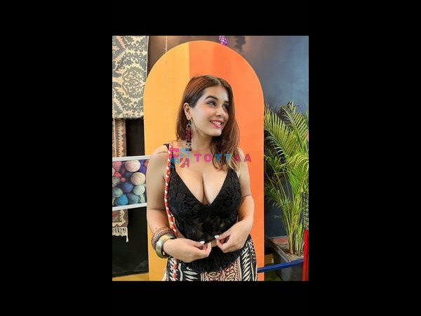 GIRL SERVICE 💋 CALL ME🥰 RADHIKA 8887175067 WhatsApp ❤️8887175067 Here best call .girl Radhika 🥰n